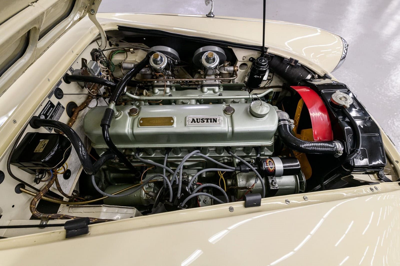 1960 - AUSTIN-HEALEY 3000 MK-I BT7 CREAM/RED, foto 35