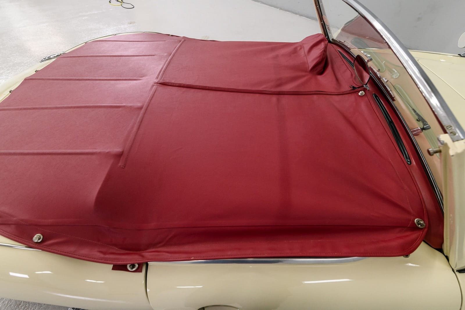 1960 - AUSTIN-HEALEY 3000 MK-I BT7 CREAM/RED, foto 46