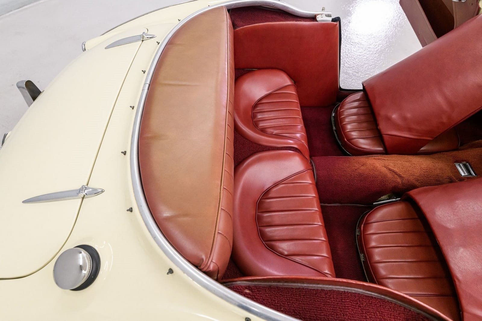 1960 - AUSTIN-HEALEY 3000 MK-I BT7 CREAM/RED, foto 52