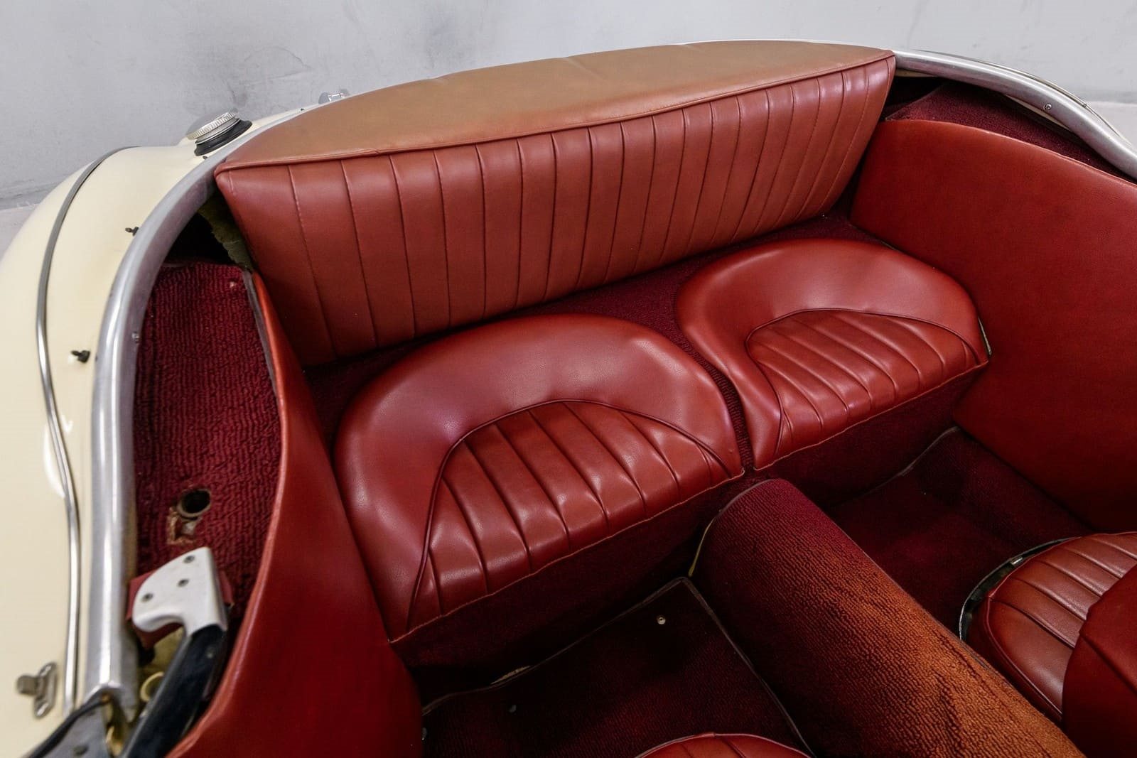 1960 - AUSTIN-HEALEY 3000 MK-I BT7 CREAM/RED, foto 54