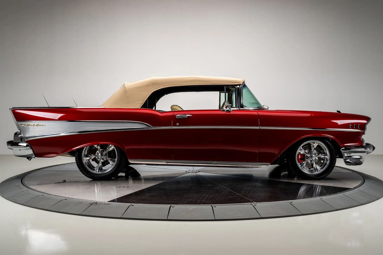 CHEVROLET BEL AIR CONVERTIBLE RESTOMOD, foto 13