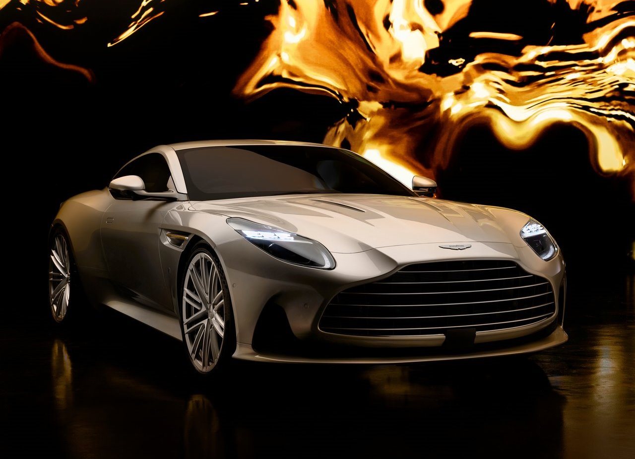 2025 - ASTON MARTIN DB12 GOLDFINGER EDITION, foto 1