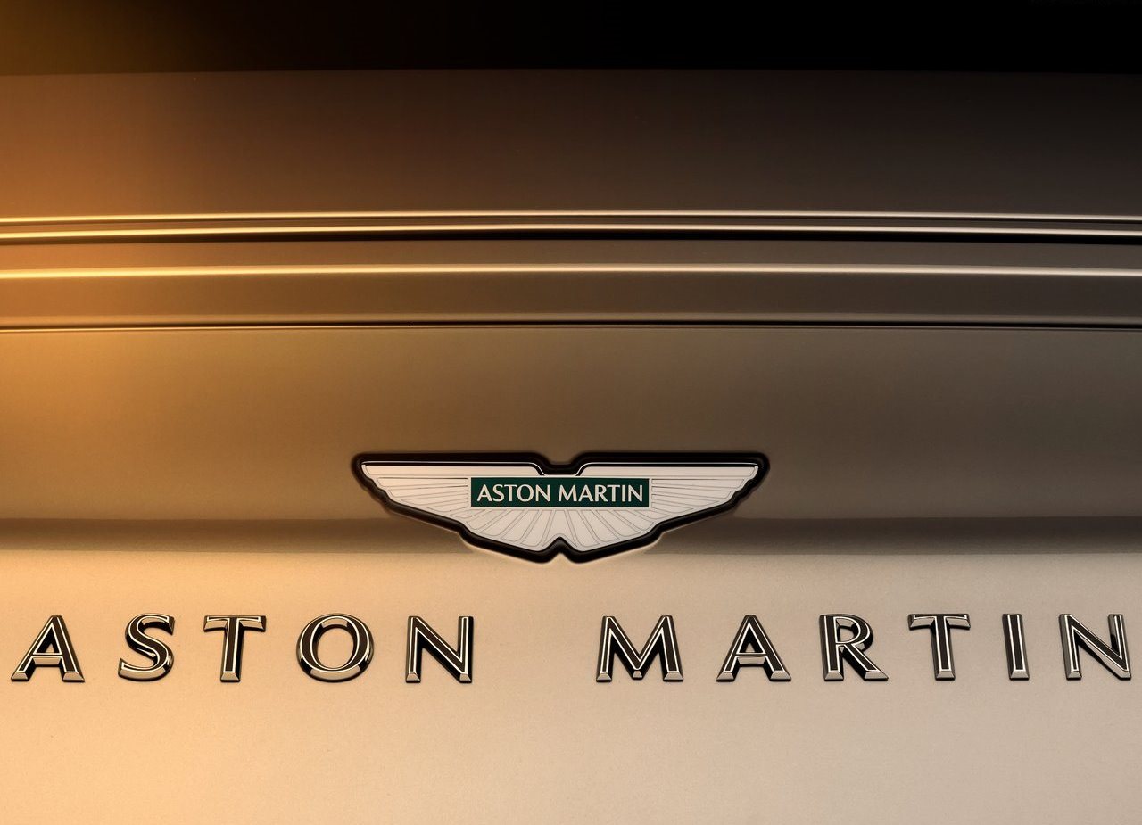 2025 - ASTON MARTIN DB12 GOLDFINGER EDITION, foto 11