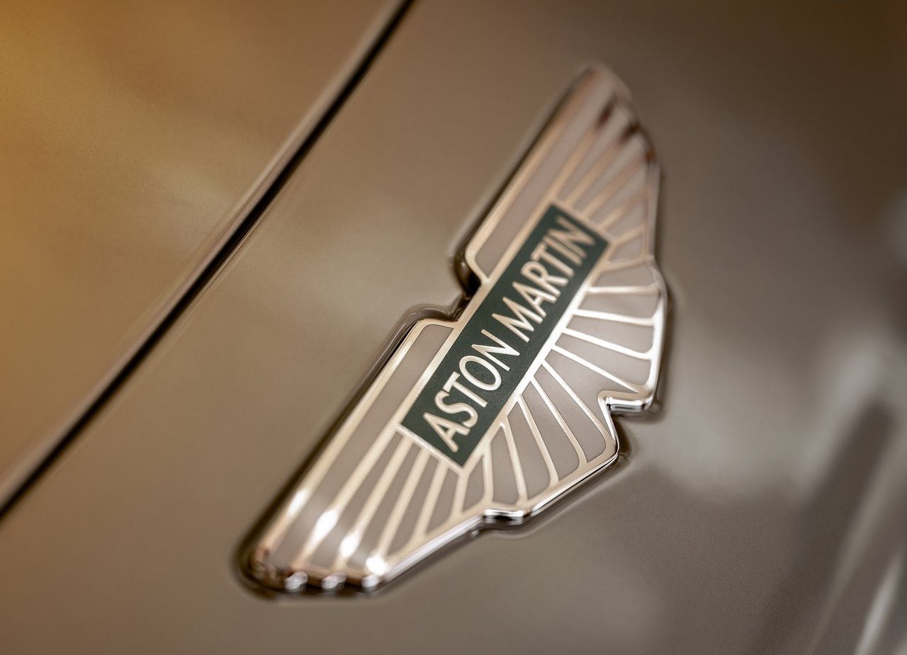 2025 - ASTON MARTIN DB12 GOLDFINGER EDITION, foto 12