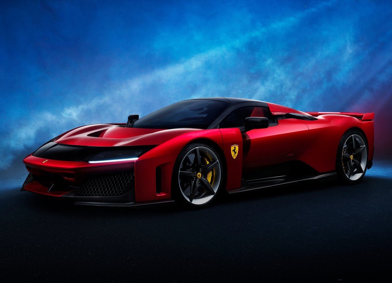 FERRARI F80, foto 7