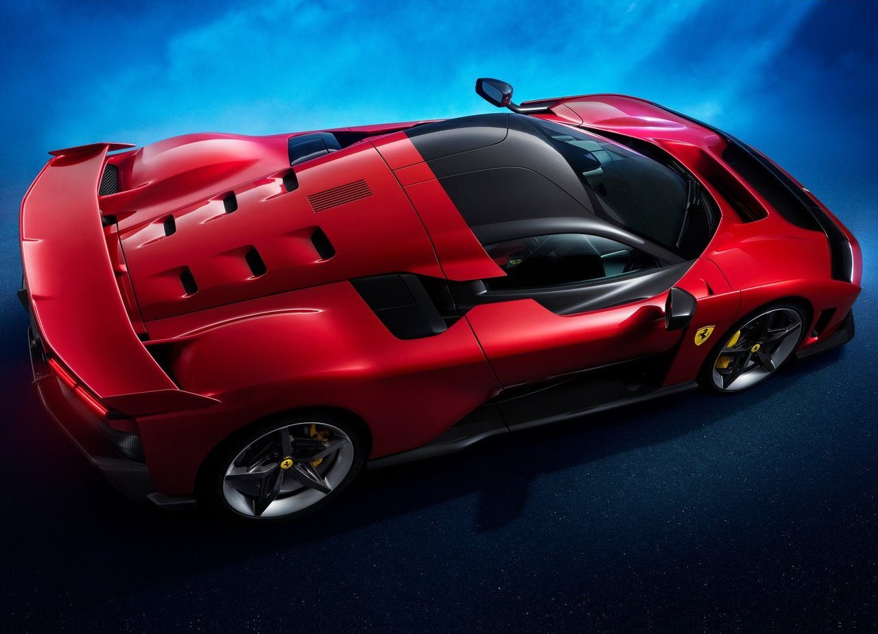 FERRARI F80, foto 9