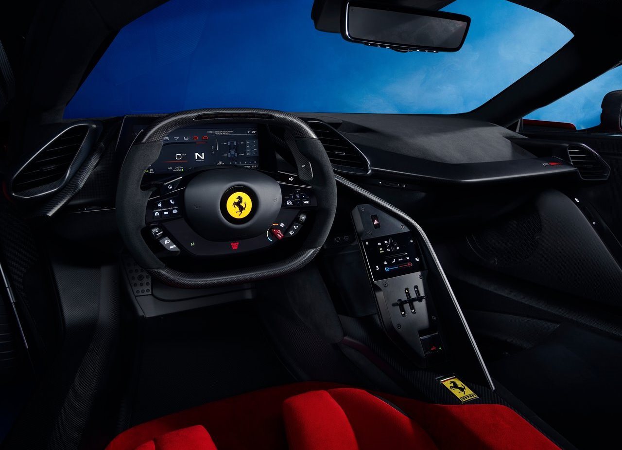 FERRARI F80, foto 14