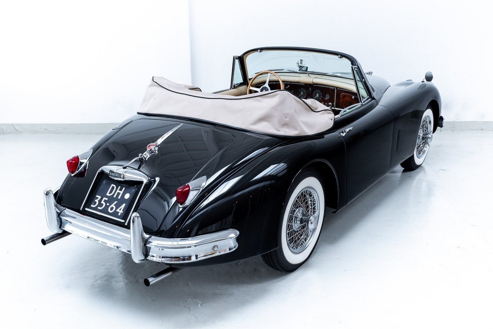 1957 - JAGUAR XK150 ROADSTER BLACK, foto 5