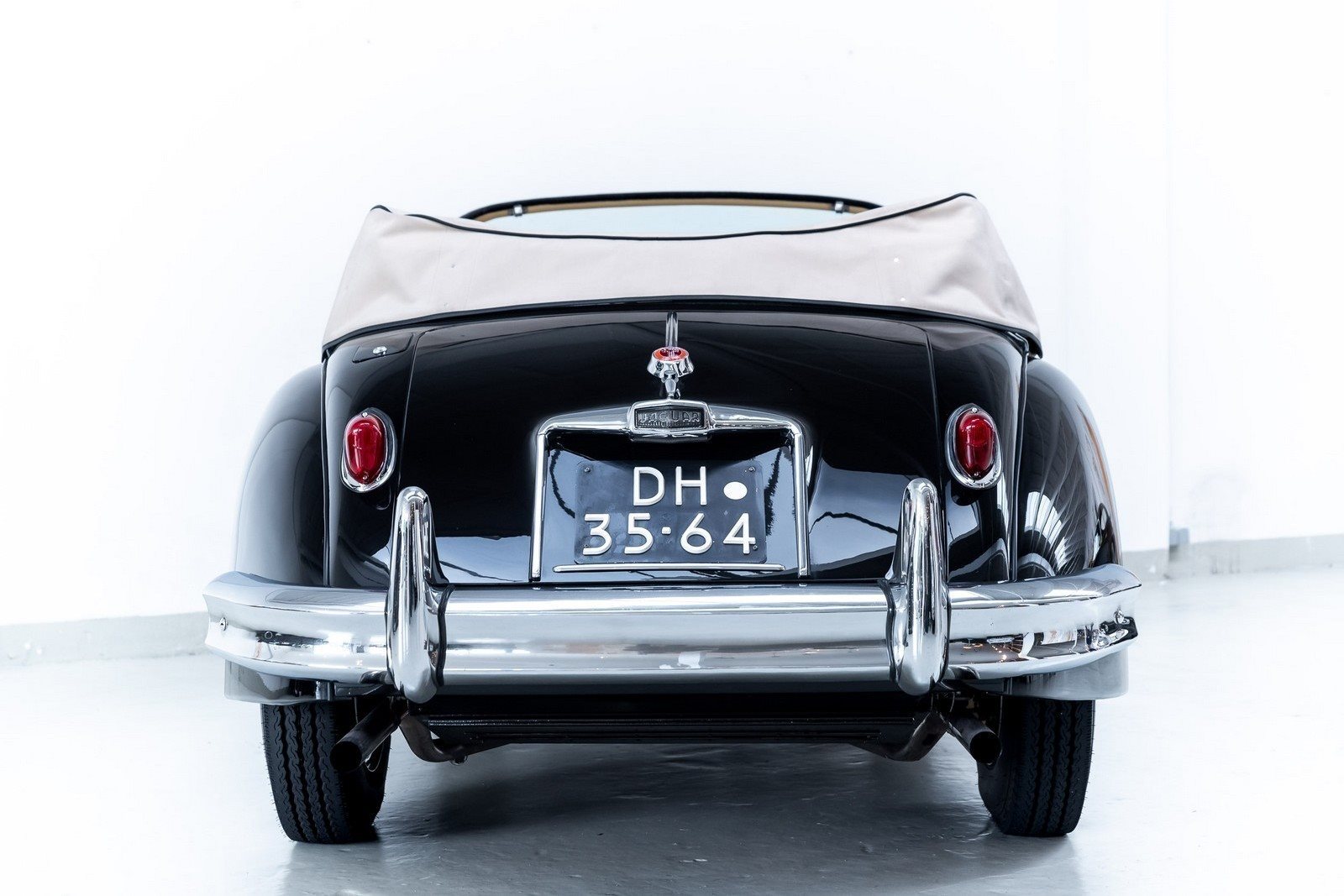 1957 - JAGUAR XK150 ROADSTER BLACK, foto 6