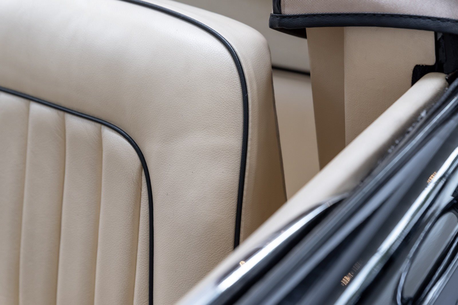 1957 - JAGUAR XK150 ROADSTER BLACK, foto 10
