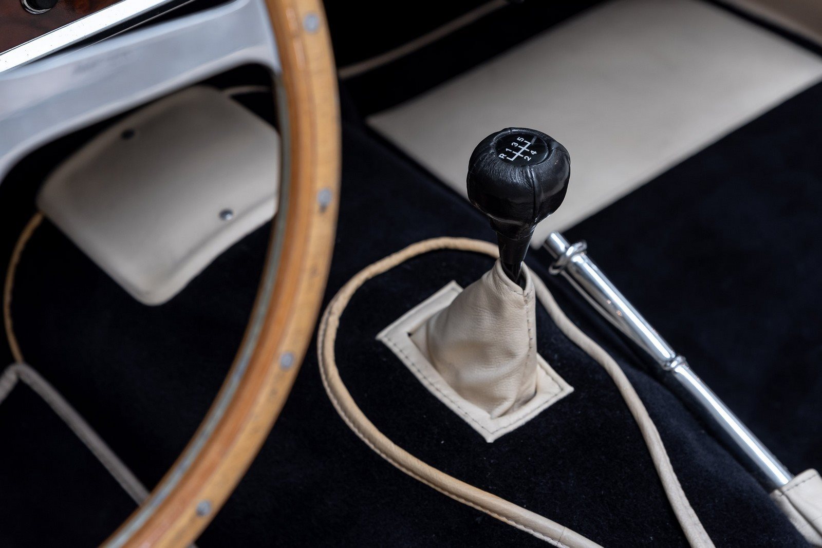 1957 - JAGUAR XK150 ROADSTER BLACK, foto 15