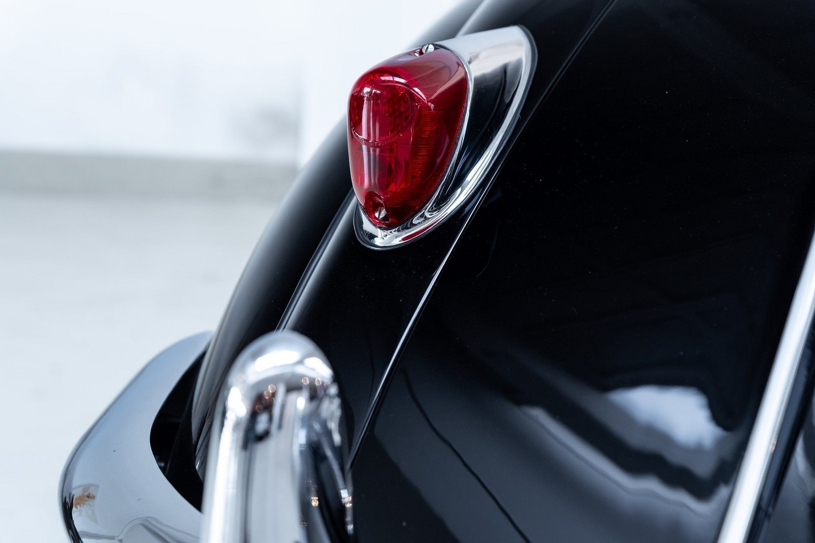 1957 - JAGUAR XK150 ROADSTER BLACK, foto 18