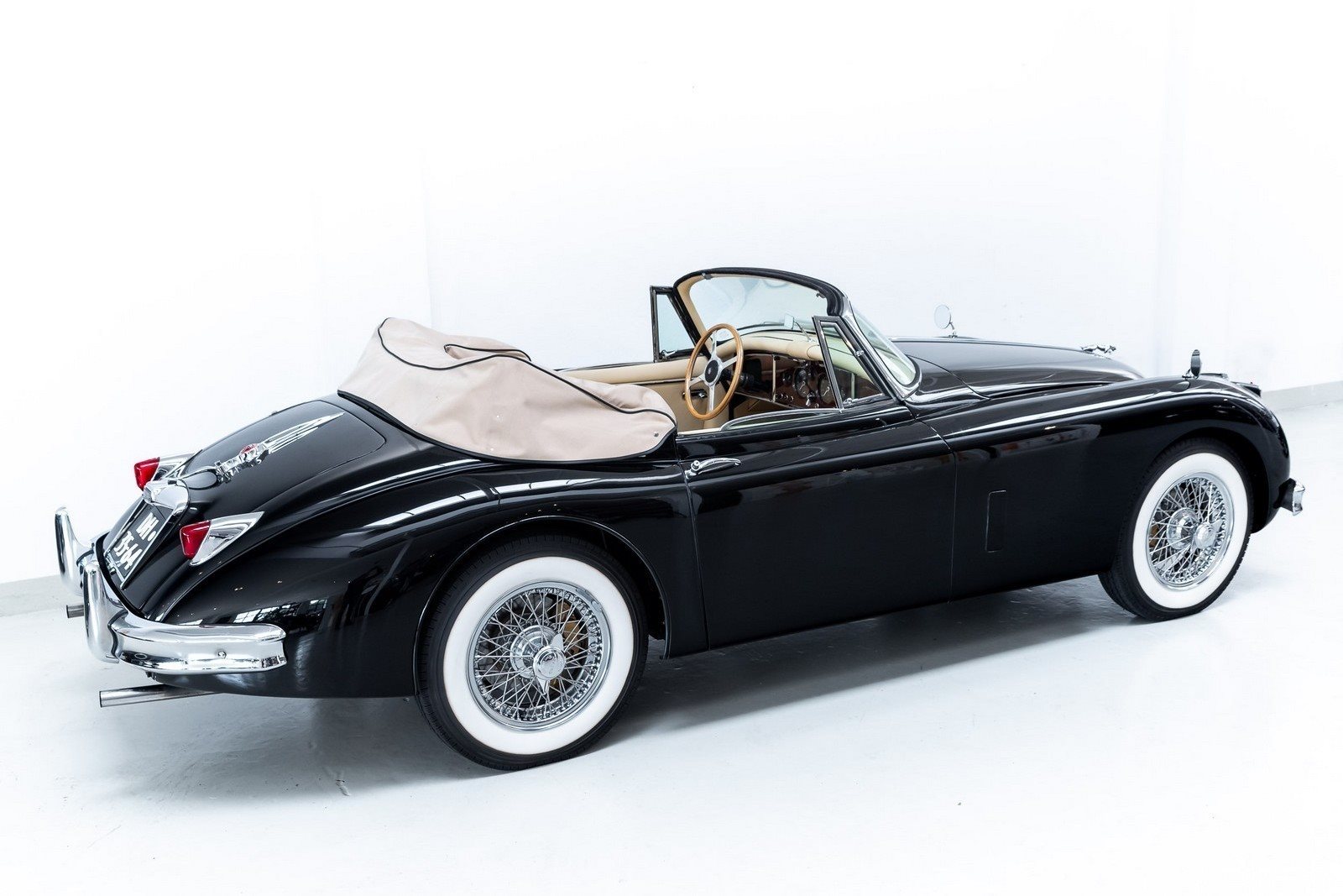 1957 - JAGUAR XK150 ROADSTER BLACK, foto 27