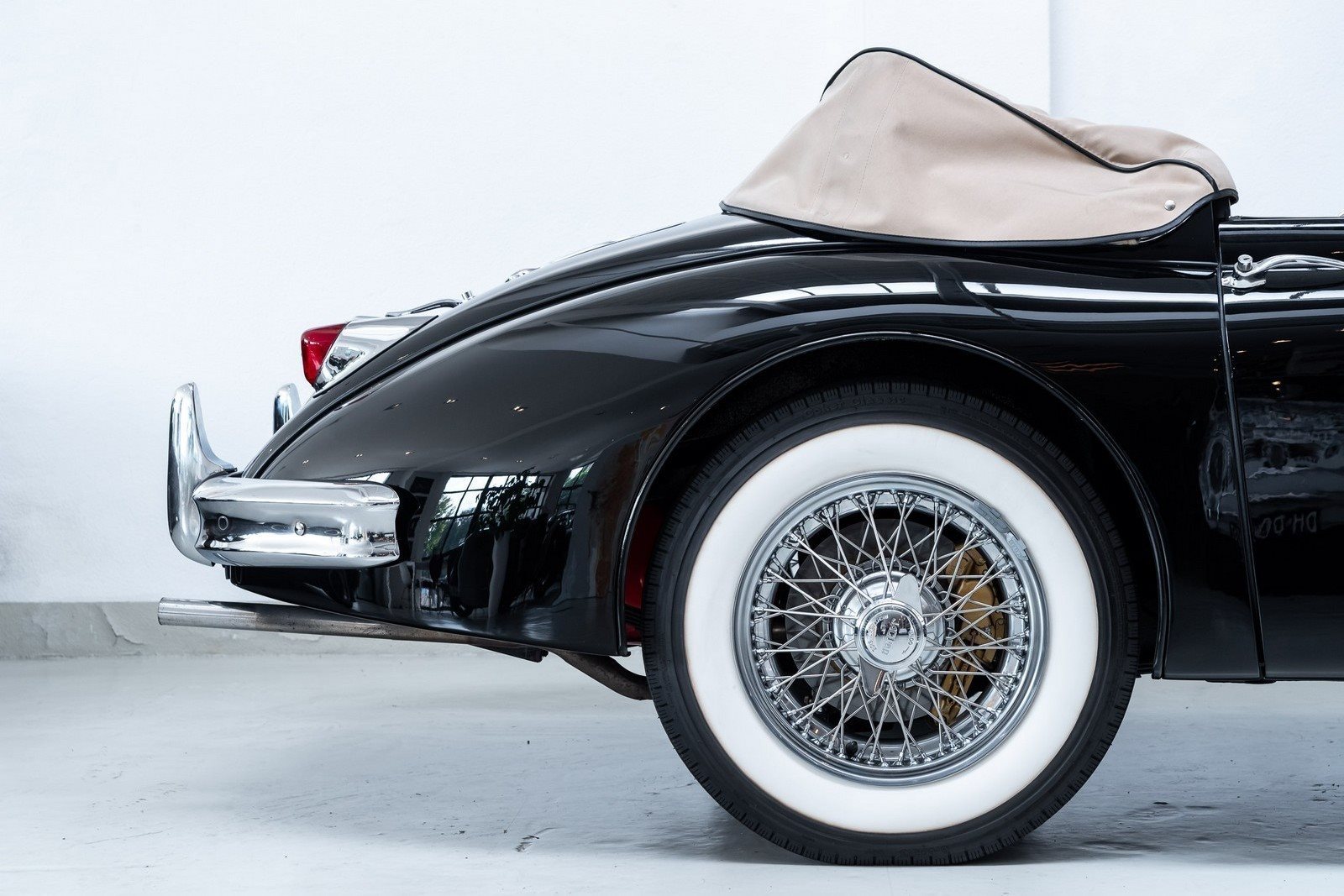 1957 - JAGUAR XK150 ROADSTER BLACK, foto 35