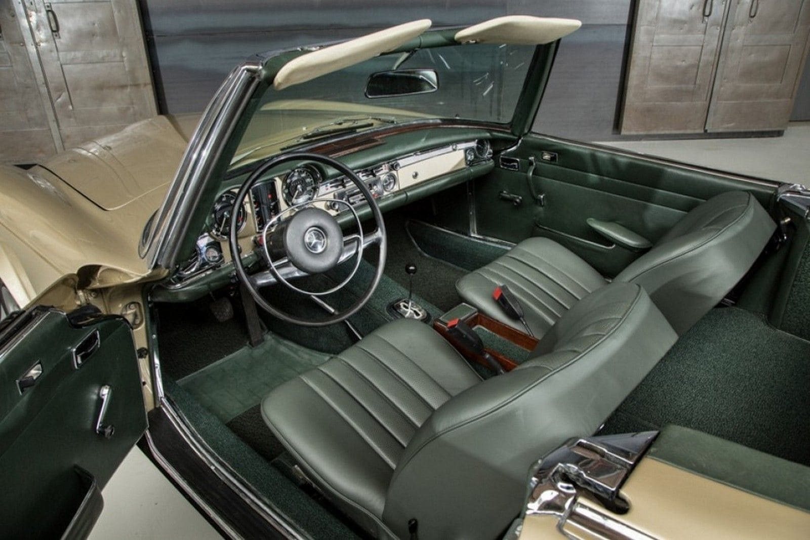 1971 - MERCEDES-BENZ 280 SL SAND BEIGE, foto 4