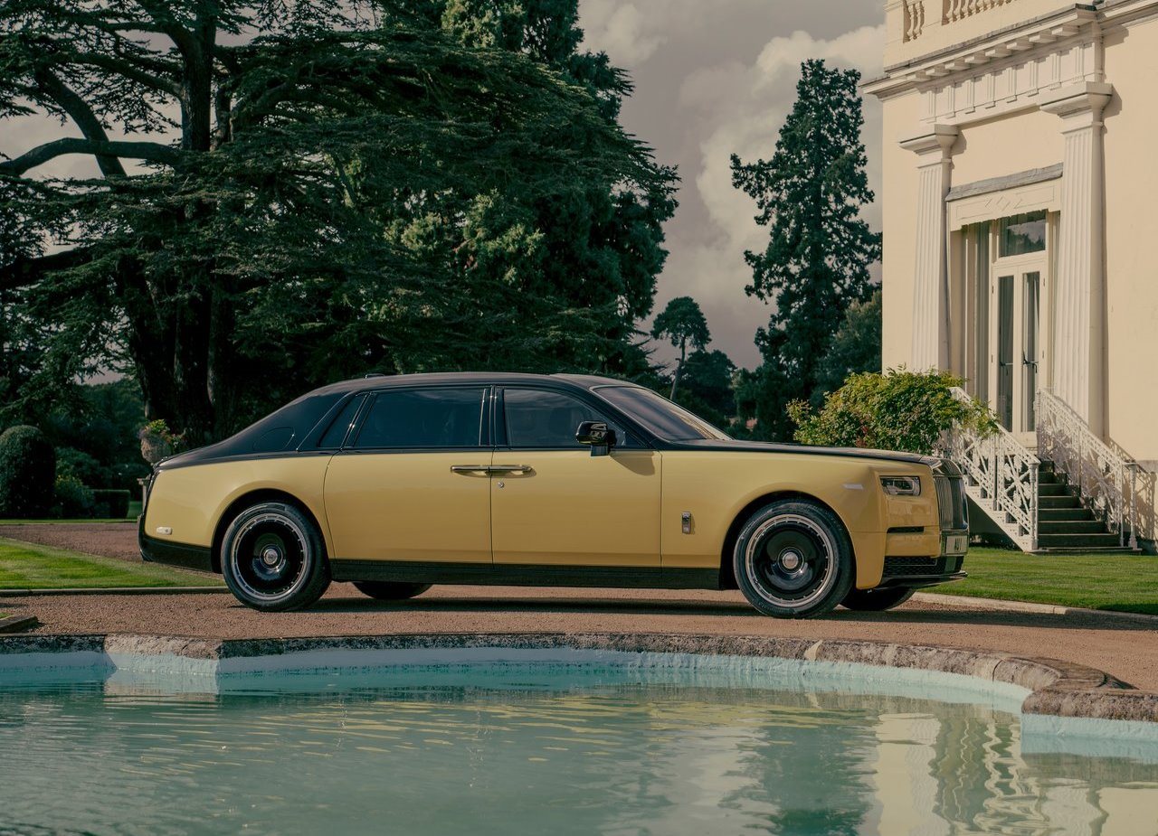 2024 - ROLLS-ROYCE PHANTOM EXTENDED GOLDFINGER, foto 3
