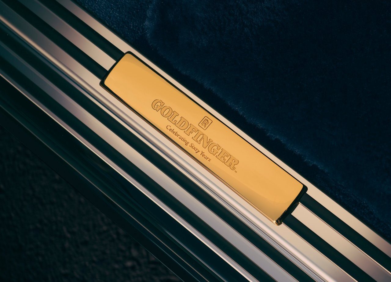 2024 - ROLLS-ROYCE PHANTOM EXTENDED GOLDFINGER, foto 26