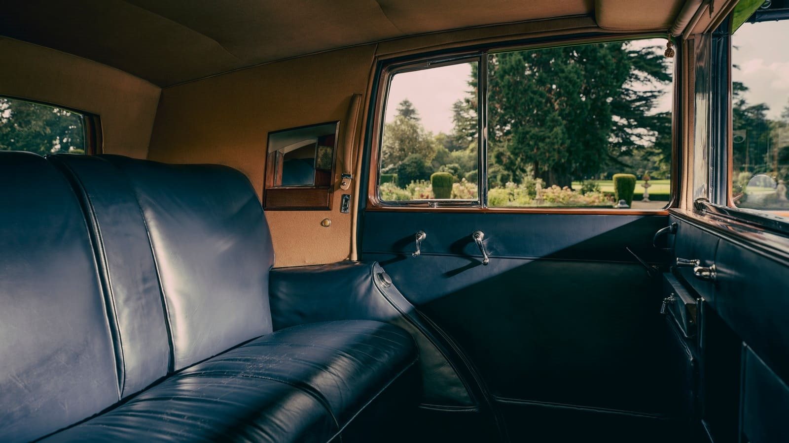 2024 - ROLLS-ROYCE PHANTOM EXTENDED GOLDFINGER, foto 38