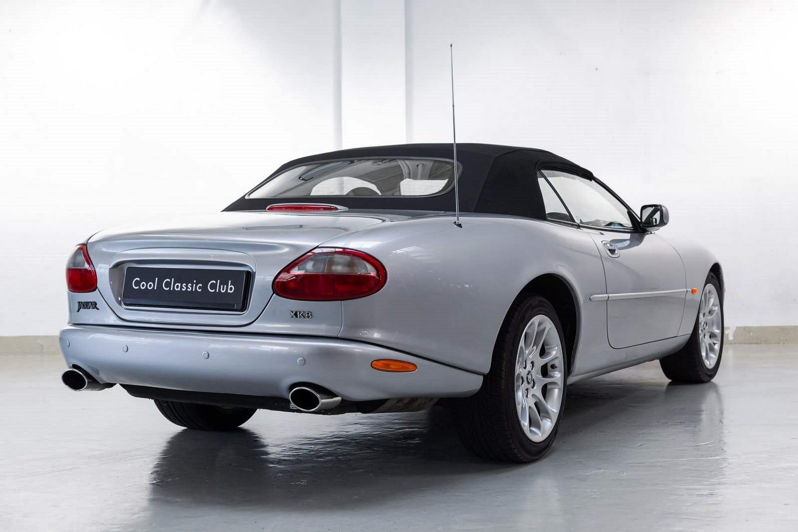 1999 - JAGUAR XK8 CONVERTIBLE, foto 2