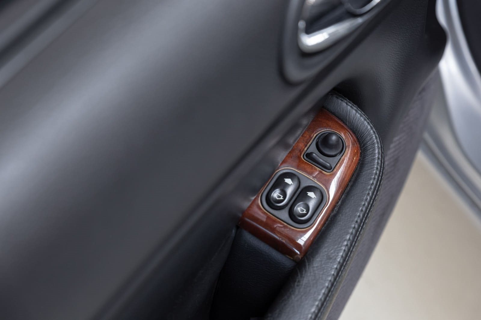 1999 - JAGUAR XK8 CONVERTIBLE, foto 13