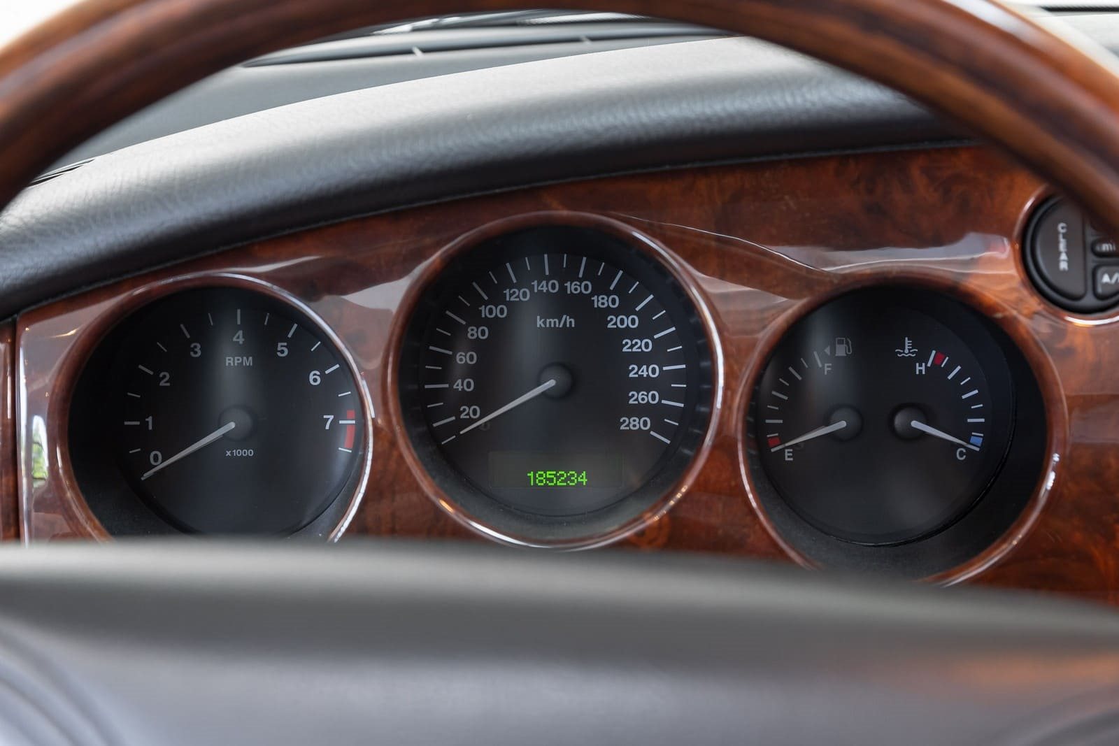 1999 - JAGUAR XK8 CONVERTIBLE, foto 15