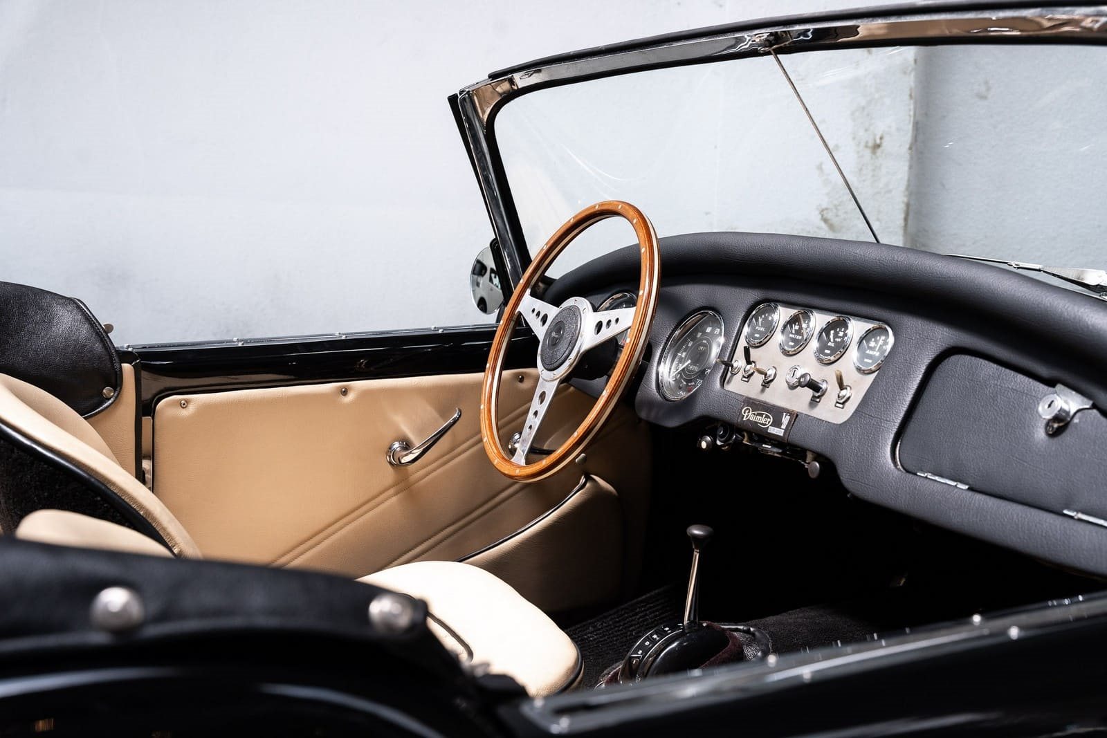 1961 - DAIMLER DART SP250 BLACK, foto 16