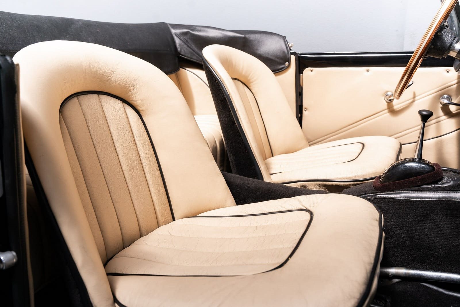 1961 - DAIMLER DART SP250 BLACK, foto 18