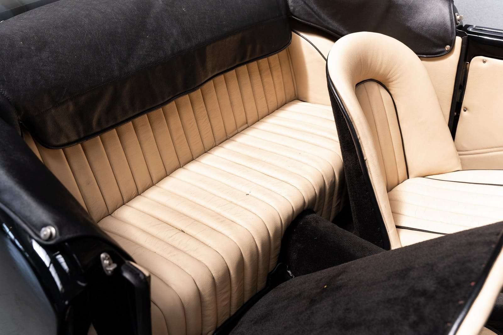 1961 - DAIMLER DART SP250 BLACK, foto 19