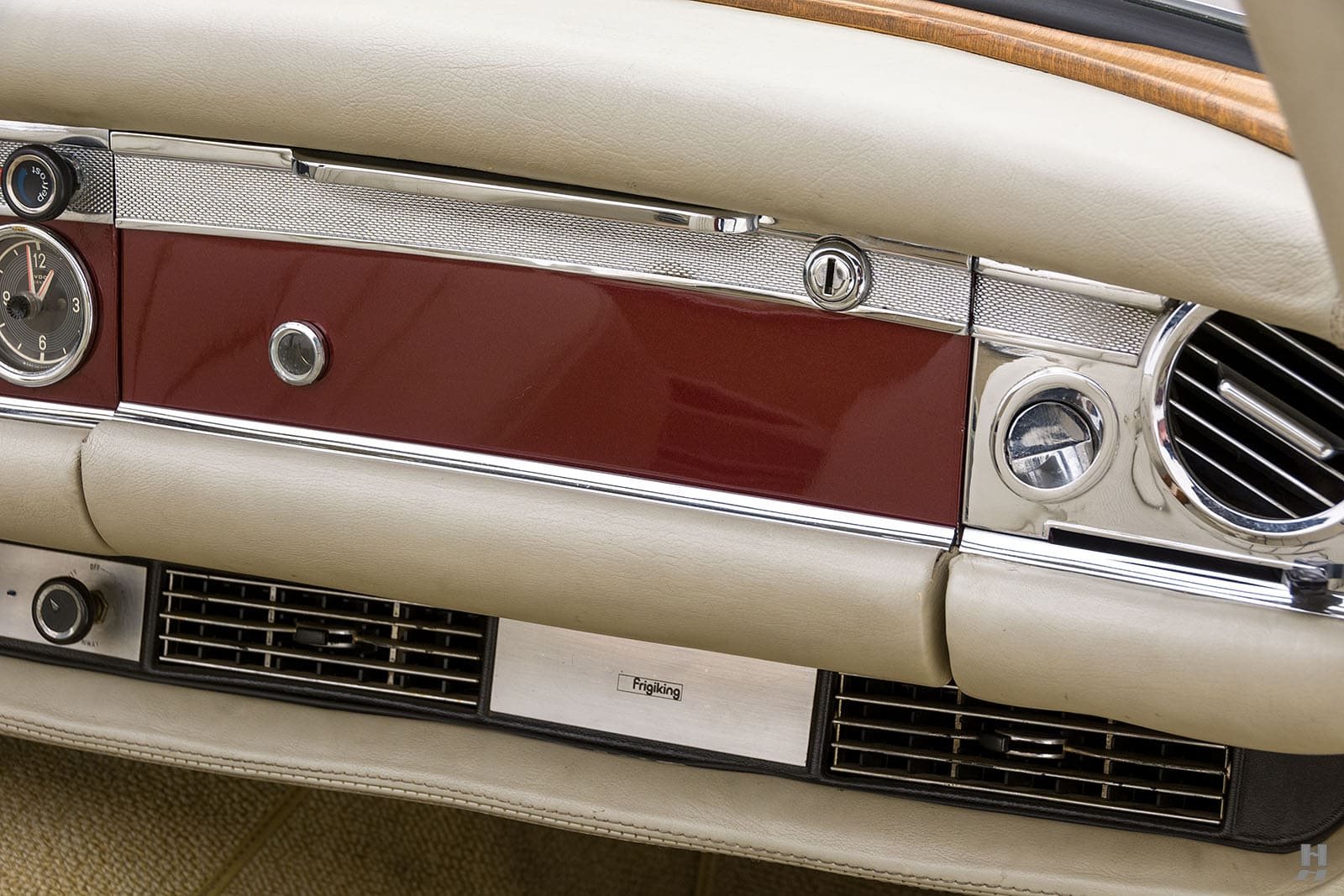 1970 - MERCEDES-BENZ 280 SL BURGUNDY RED, foto 13