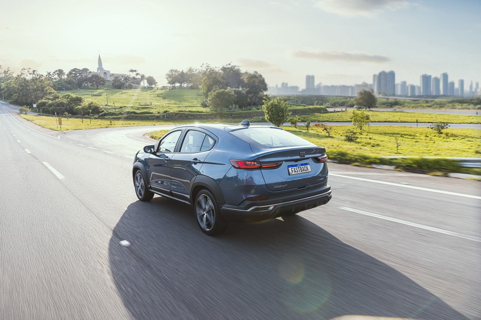 FIAT FASTBACK HYBRID, foto 15