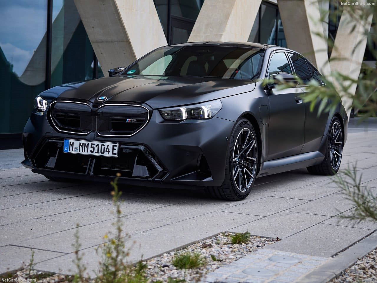 2025 - BMW M5 SEDAN FROZEN BLACK, foto 6