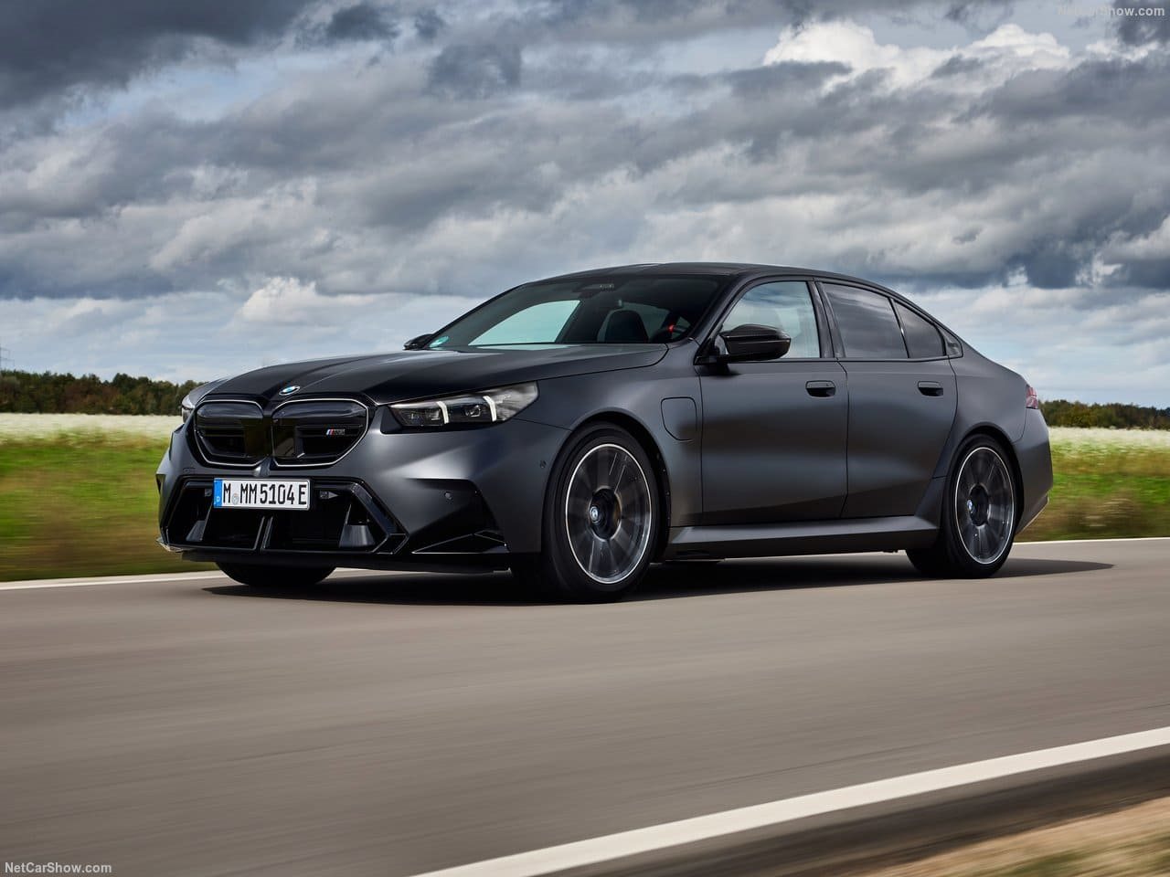 2025 - BMW M5 SEDAN FROZEN BLACK, foto 12