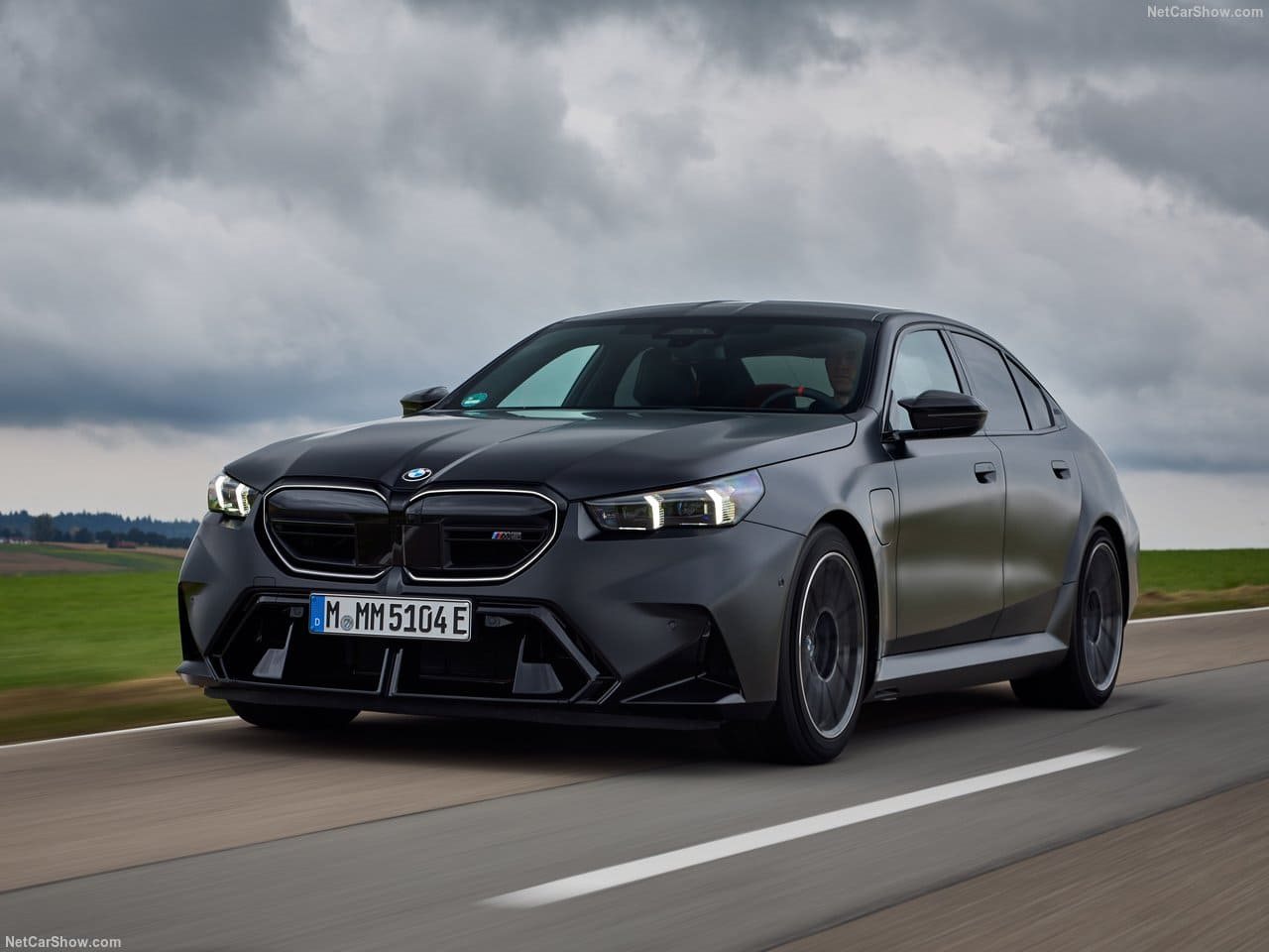 2025 - BMW M5 SEDAN FROZEN BLACK, foto 14