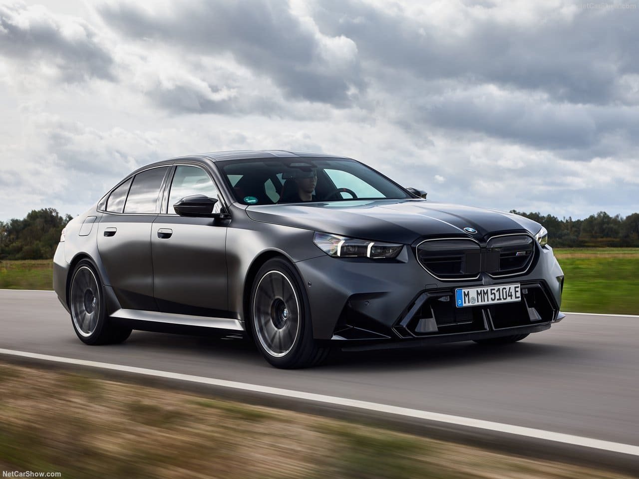 2025 - BMW M5 SEDAN FROZEN BLACK, foto 19