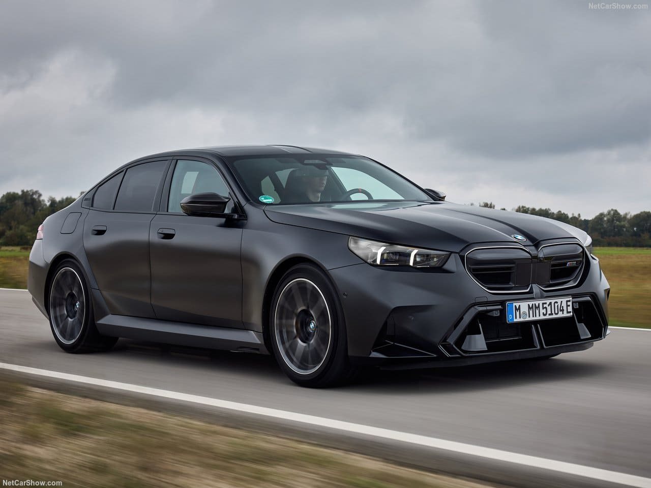 2025 - BMW M5 SEDAN FROZEN BLACK, foto 20