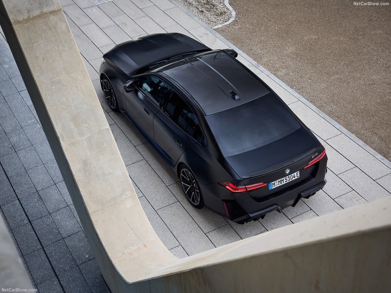 2025 - BMW M5 SEDAN FROZEN BLACK, foto 28