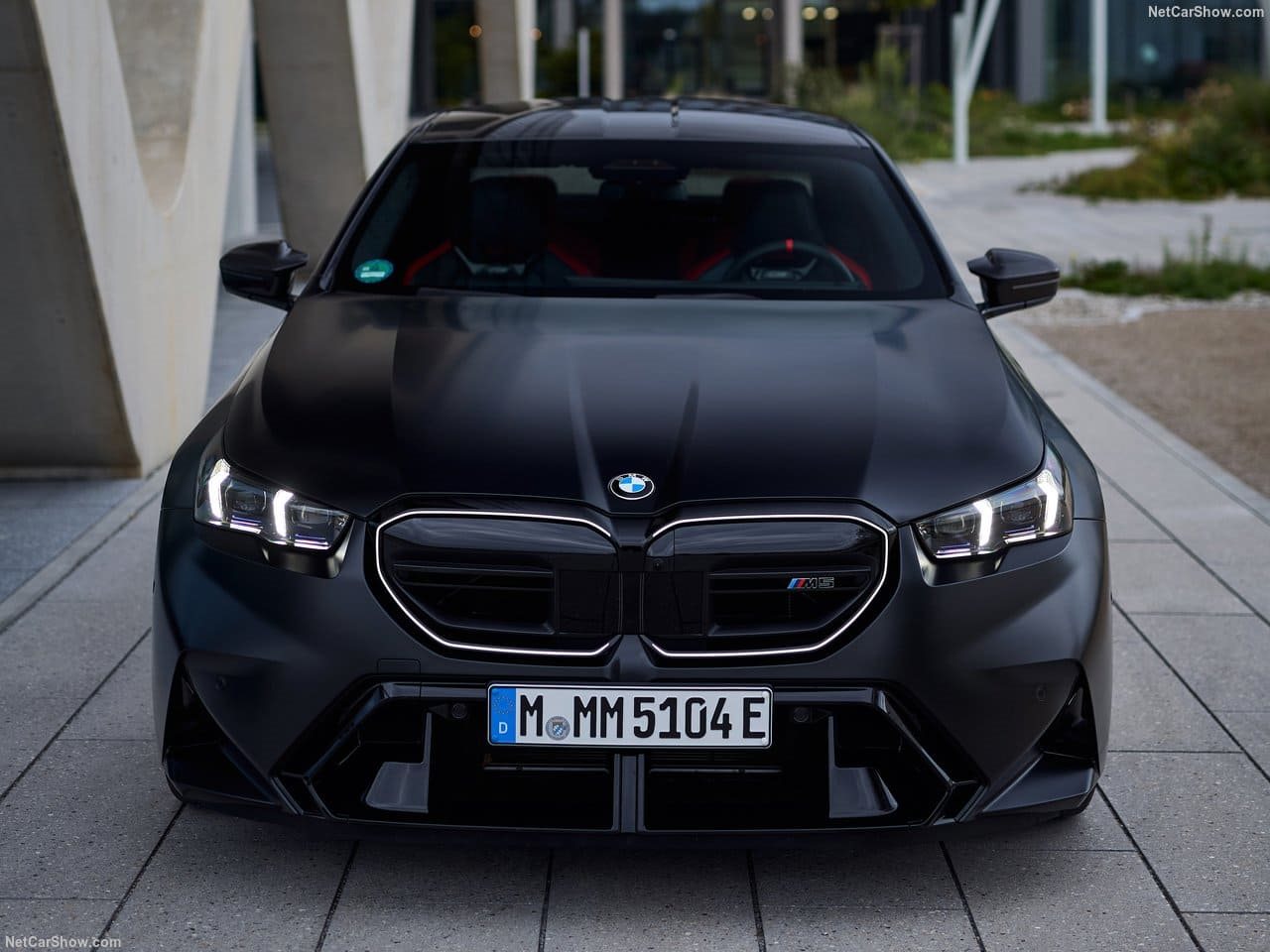 2025 - BMW M5 SEDAN FROZEN BLACK, foto 49