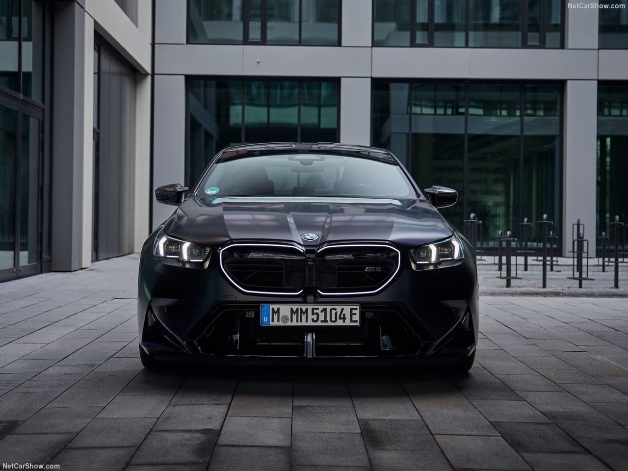 2025 - BMW M5 SEDAN FROZEN BLACK, foto 51