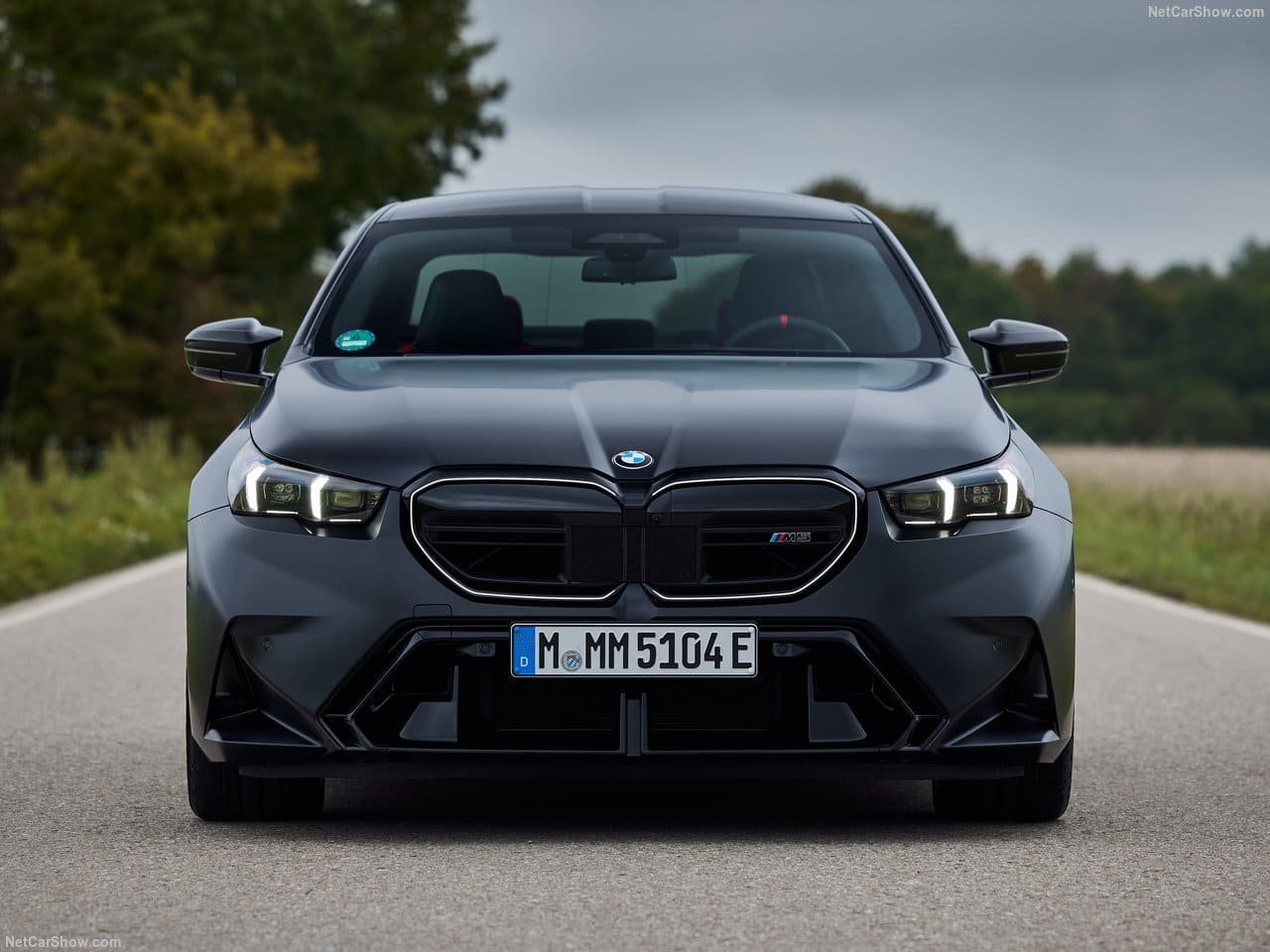 2025 - BMW M5 SEDAN FROZEN BLACK, foto 55