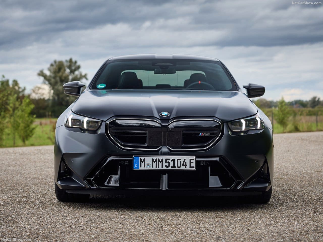 2025 - BMW M5 SEDAN FROZEN BLACK, foto 56