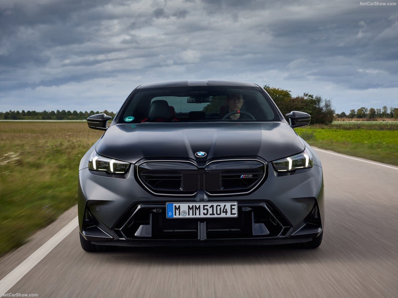 2025 - BMW M5 SEDAN FROZEN BLACK, foto 59