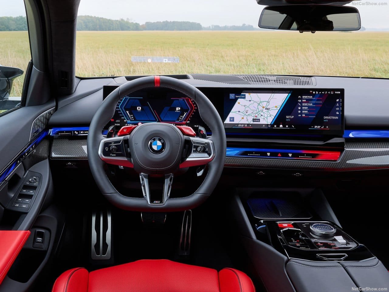 2025 - BMW M5 SEDAN FROZEN BLACK, foto 68