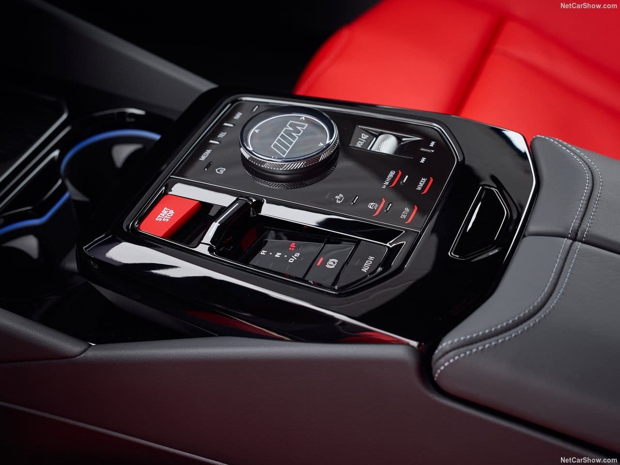 2025 - BMW M5 SEDAN FROZEN BLACK, foto 76