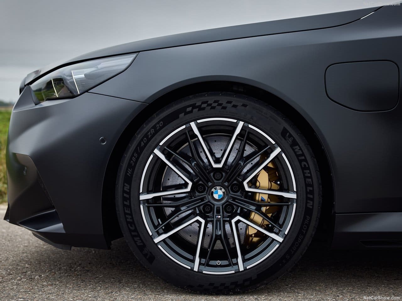 2025 - BMW M5 SEDAN FROZEN BLACK, foto 84