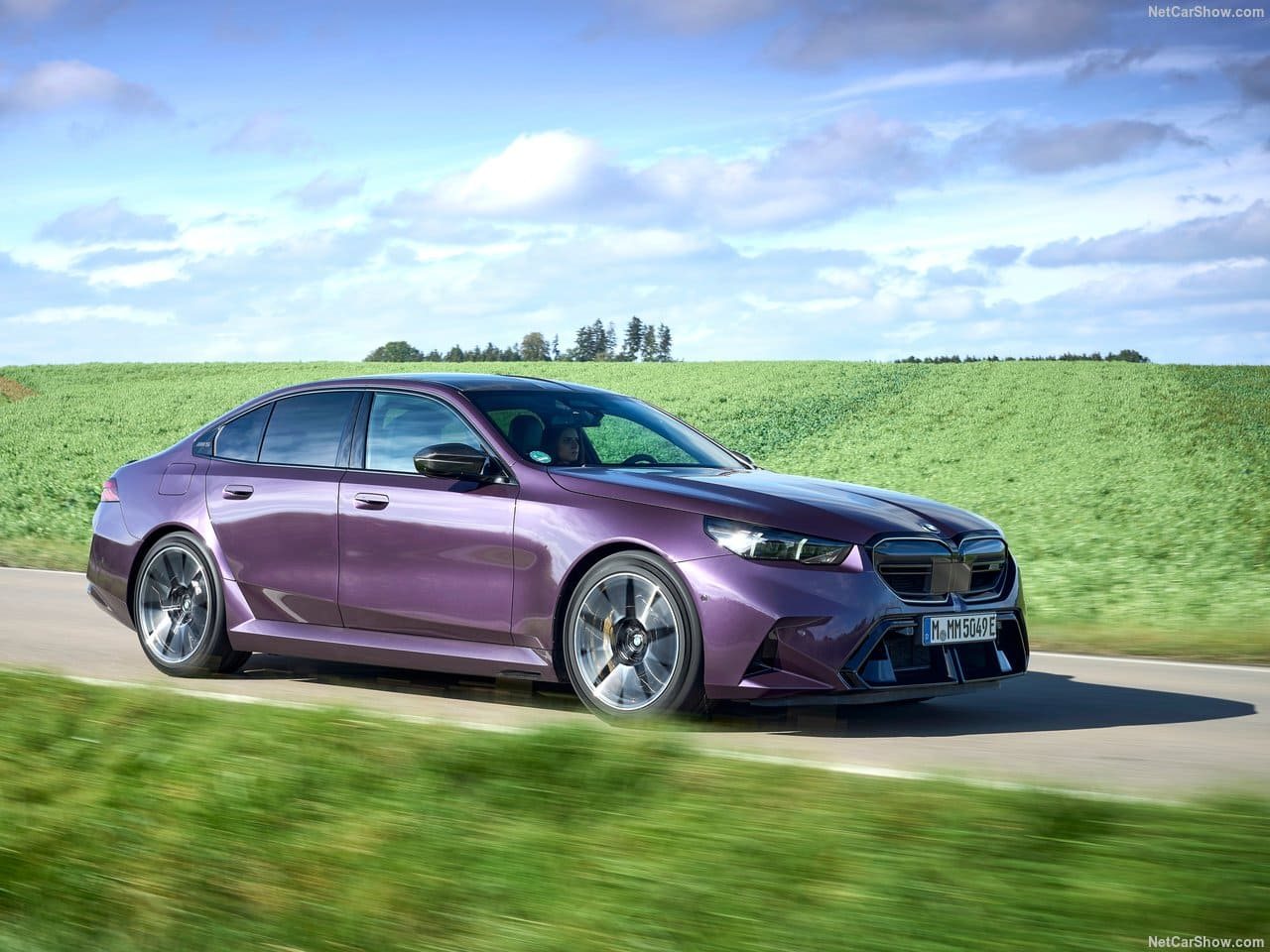 2025 - BMW M5 SEDAN DAYTONA VIOLETT, foto 12