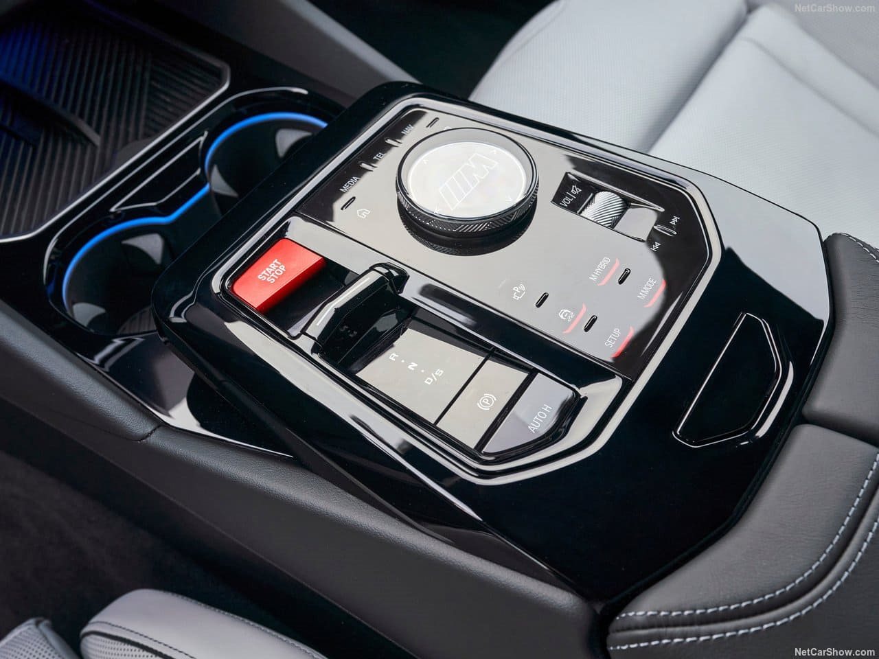 2025 - BMW M5 SEDAN DAYTONA VIOLETT, foto 53