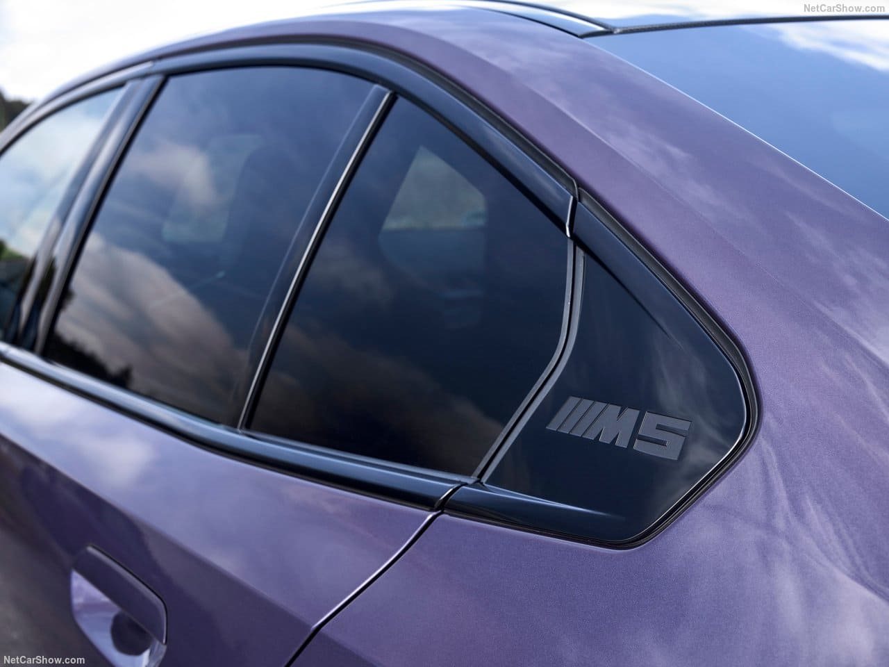 2025 - BMW M5 SEDAN DAYTONA VIOLETT, foto 58