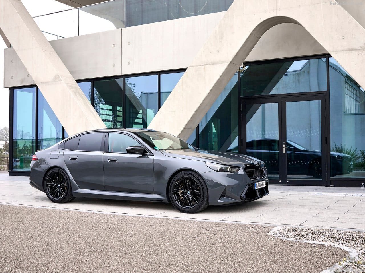 2025 - BMW M5 SEDAN GRIGIO TELESTO, foto 8
