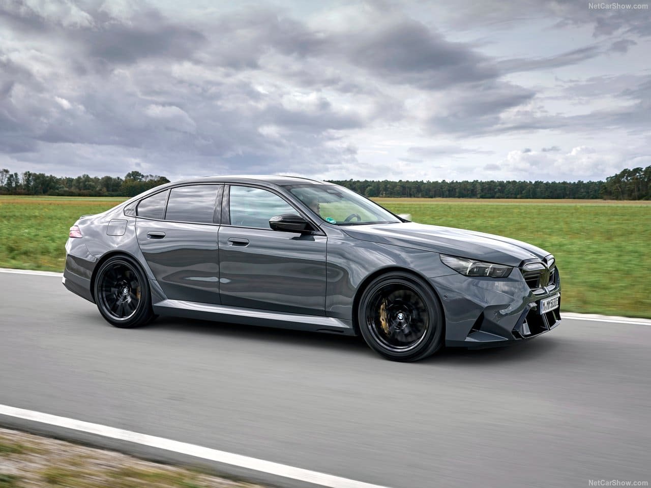 2025 - BMW M5 SEDAN GRIGIO TELESTO, foto 13