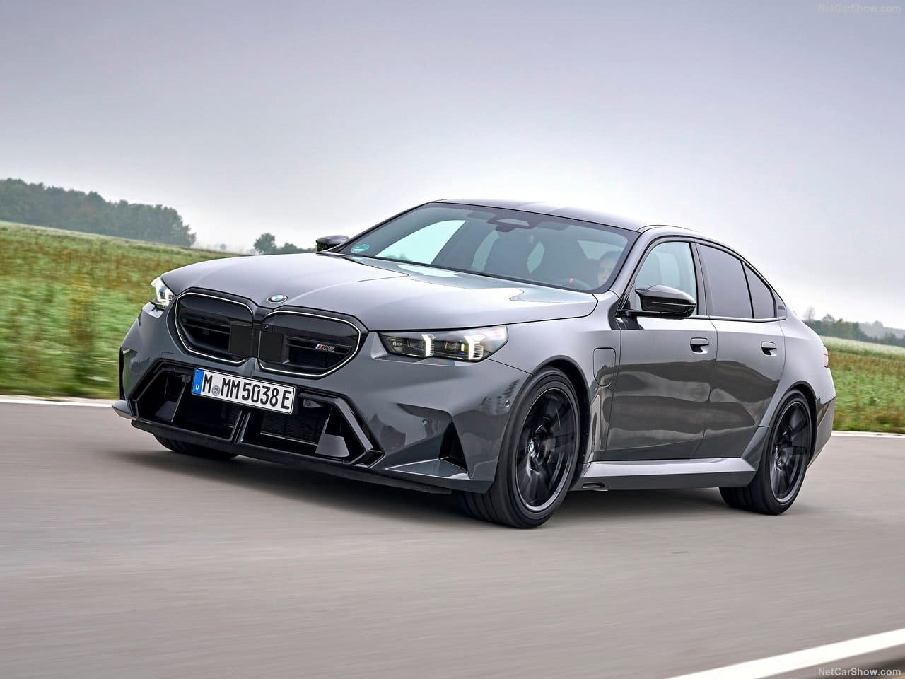 2025 - BMW M5 SEDAN GRIGIO TELESTO, foto 14